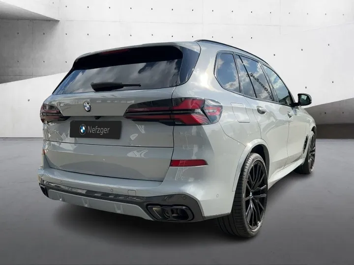 BMW X5 M60
