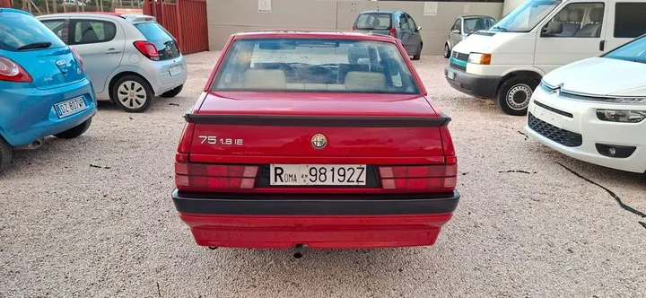 Alfa Romeo 75