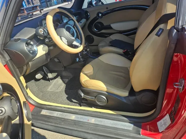 Mini Cooper Convertible