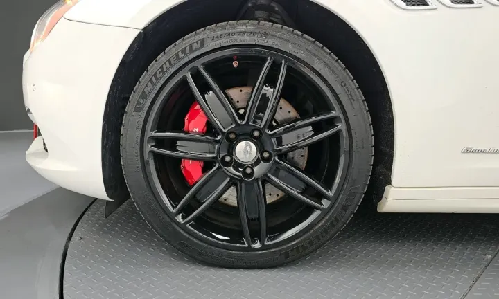 Maserati Quattroporte