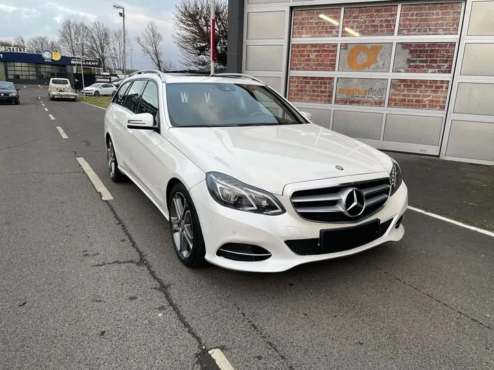 Mercedes-Benz E 300