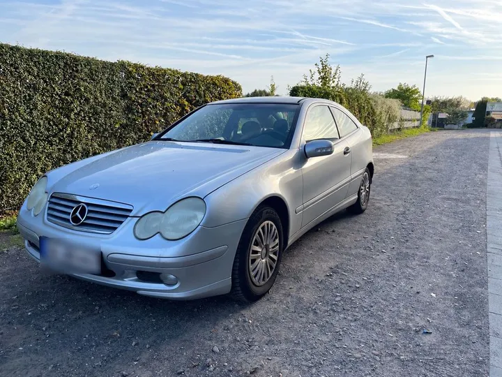 Mercedes-Benz C 200