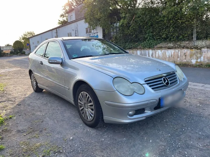 Mercedes-Benz C 200
