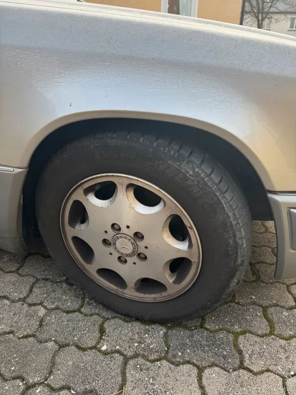 Mercedes-Benz E 280