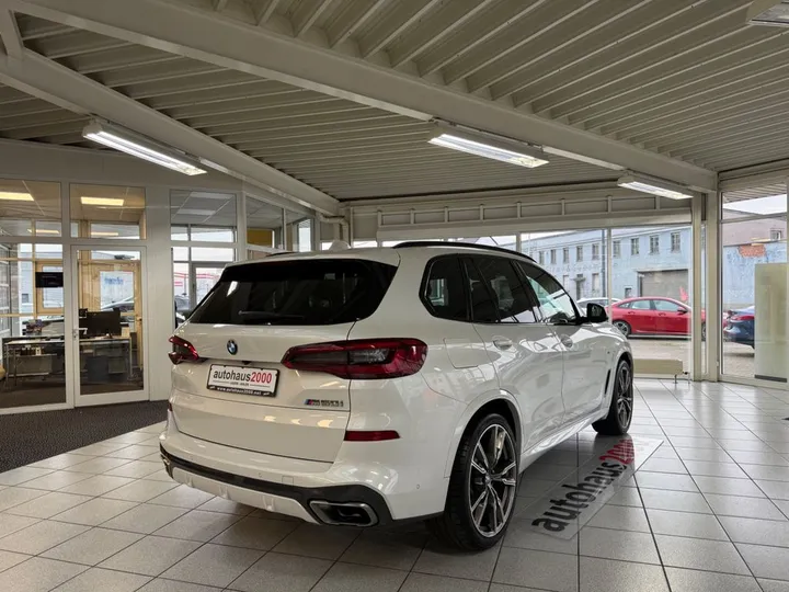 BMW X5 M50