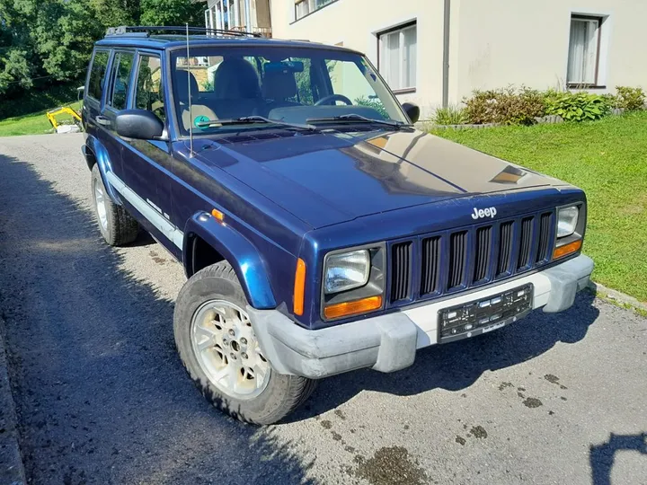 Jeep Cherokee