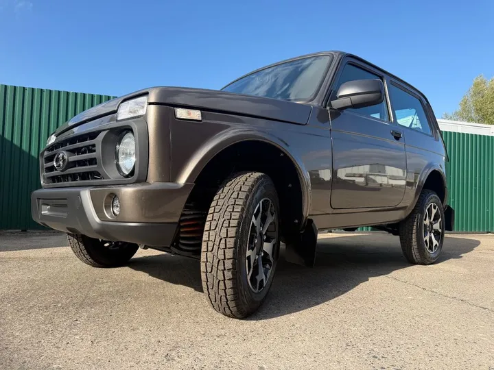 Lada Urban