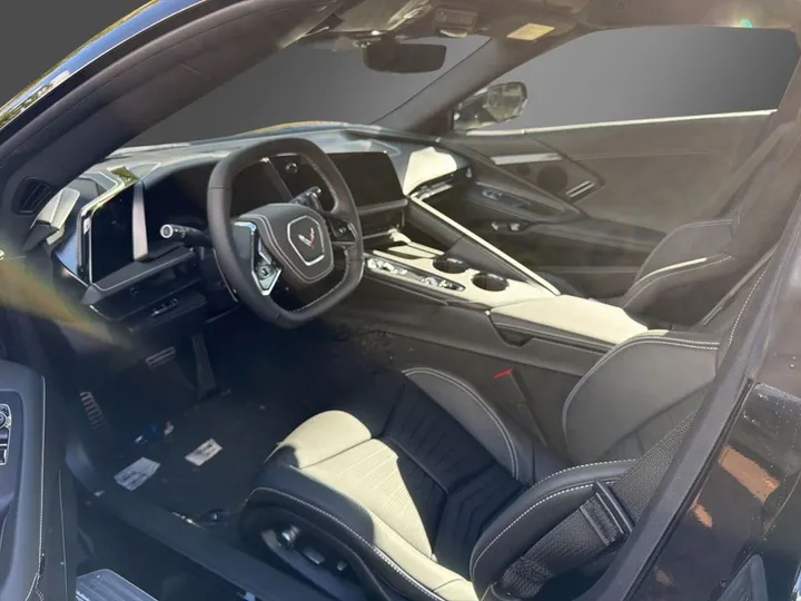 Corvette C8