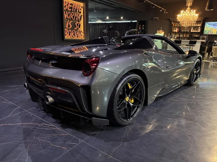 Ferrari 488 Pista