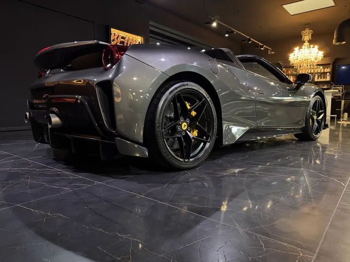 Ferrari 488 Pista