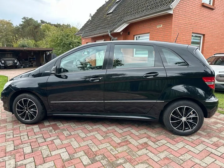 Mercedes-Benz B 170