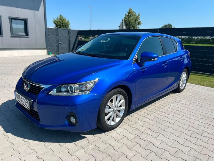 Lexus CT 200h