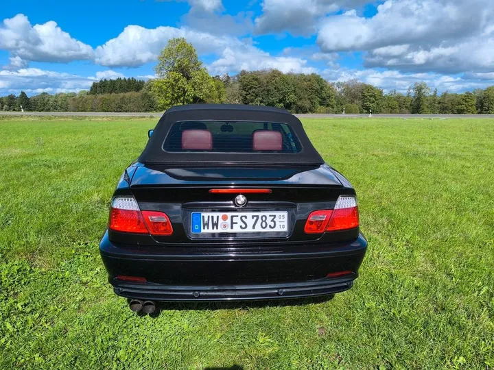 BMW 323