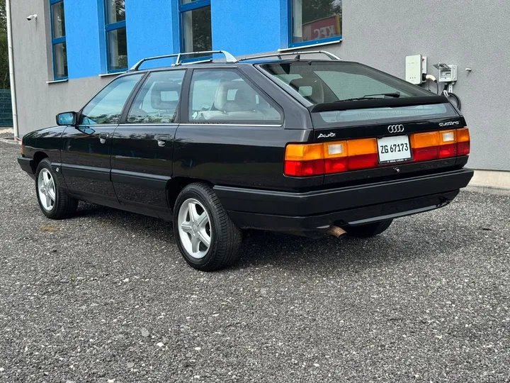 Audi 100