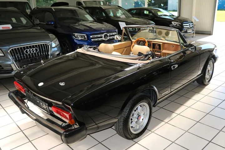 Fiat 124 Spider