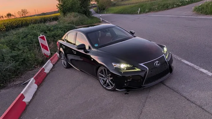 Lexus IS 300