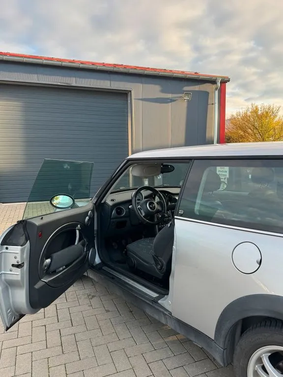 MINI ONE