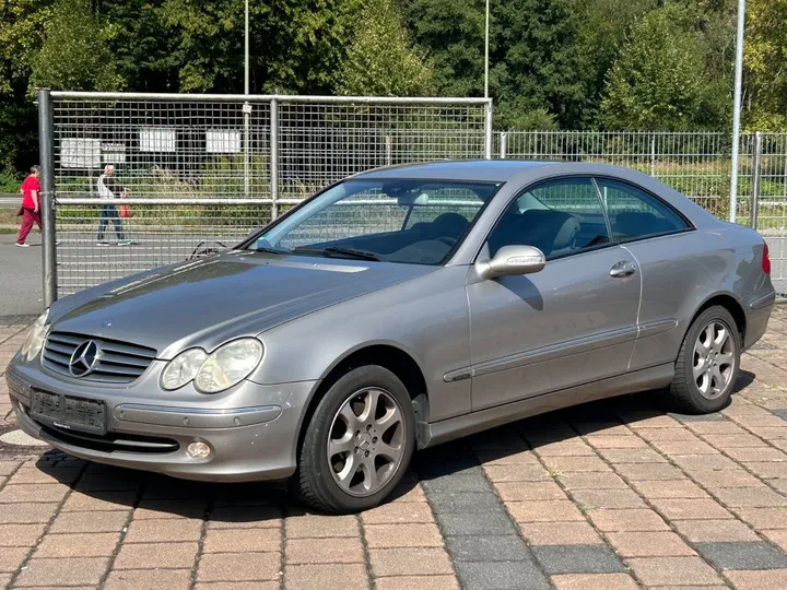 Mercedes-Benz CLK 240