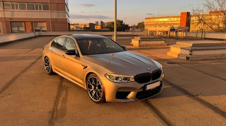 BMW M5