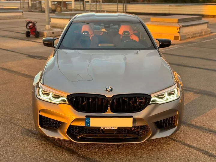 BMW M5