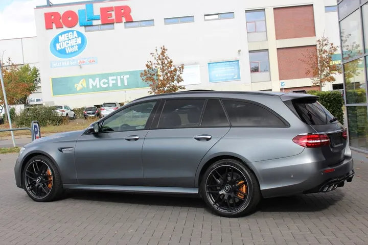 Mercedes-Benz E 63 AMG