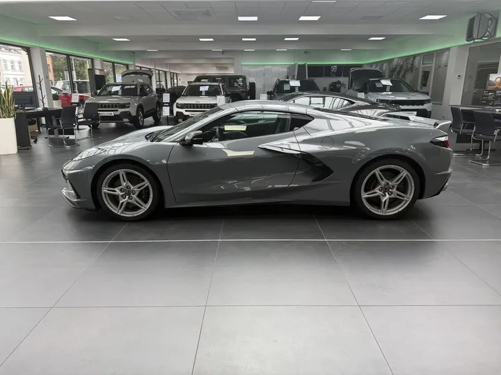 Corvette C8
