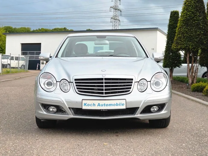Mercedes-Benz E 280
