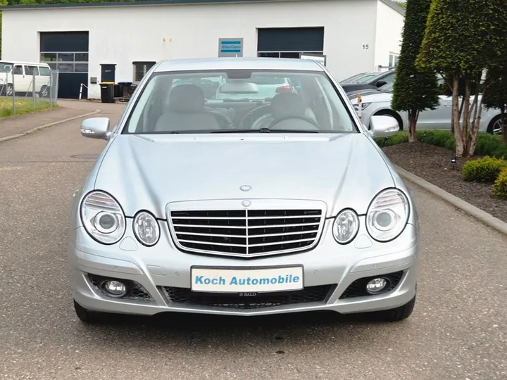 Mercedes-Benz E 280