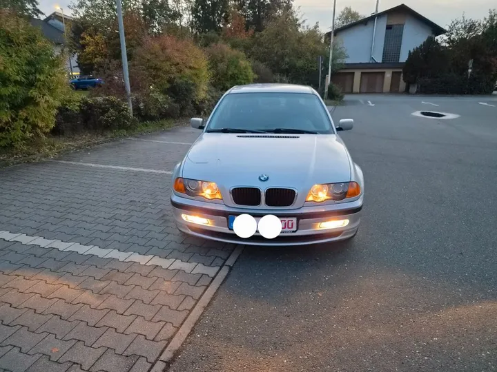 BMW 320