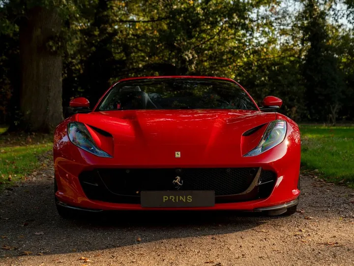 Ferrari 812