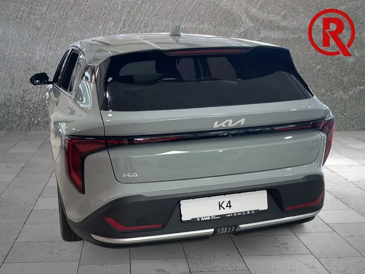 Kia K4