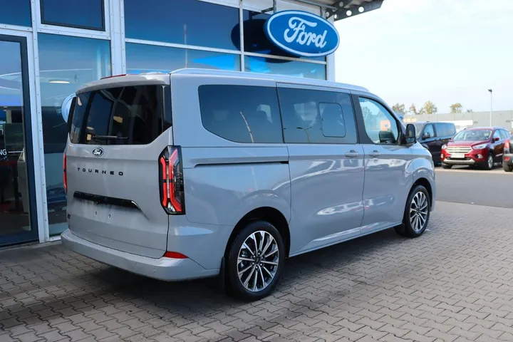 Ford Tourneo Custom