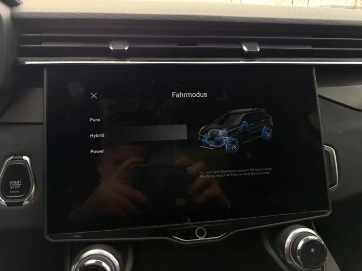 Lynk&Co 01