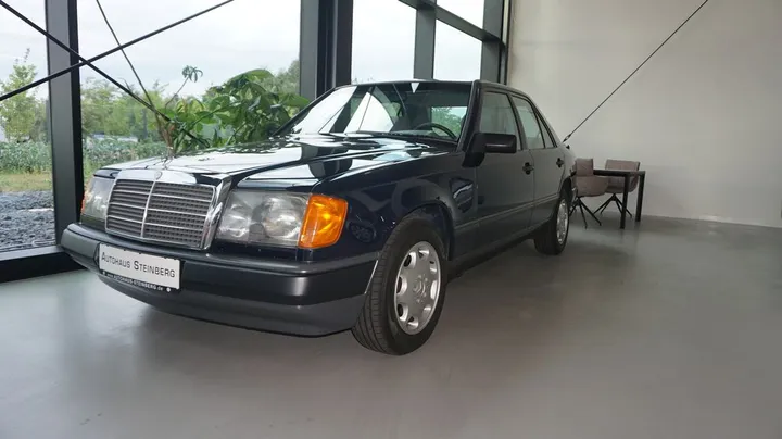 Mercedes-Benz E 260