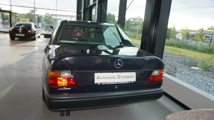 Mercedes-Benz E 260