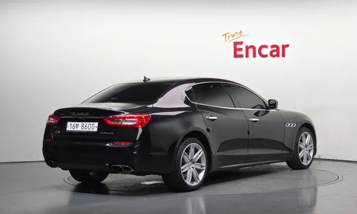 Maserati Quattroporte