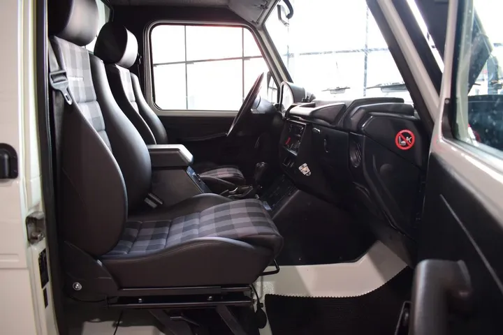 Mercedes-Benz G 300