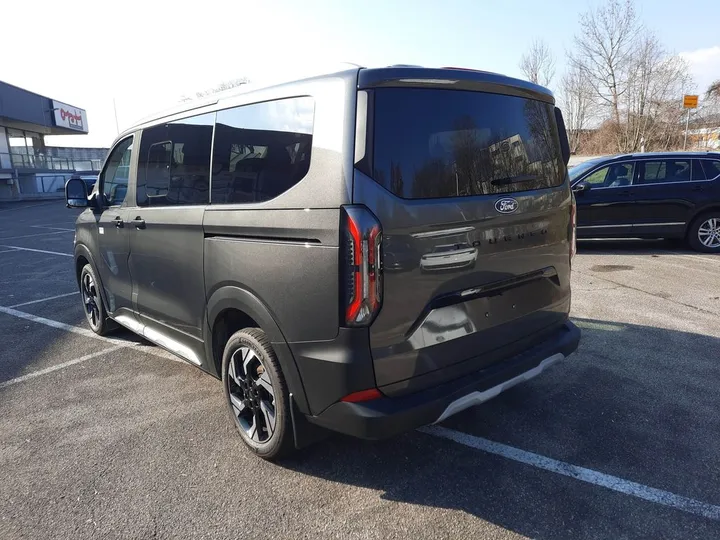 Ford Tourneo Custom