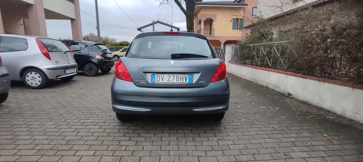 Peugeot 207