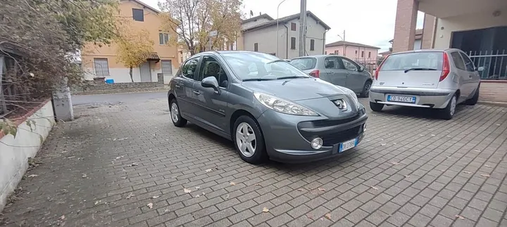 Peugeot 207