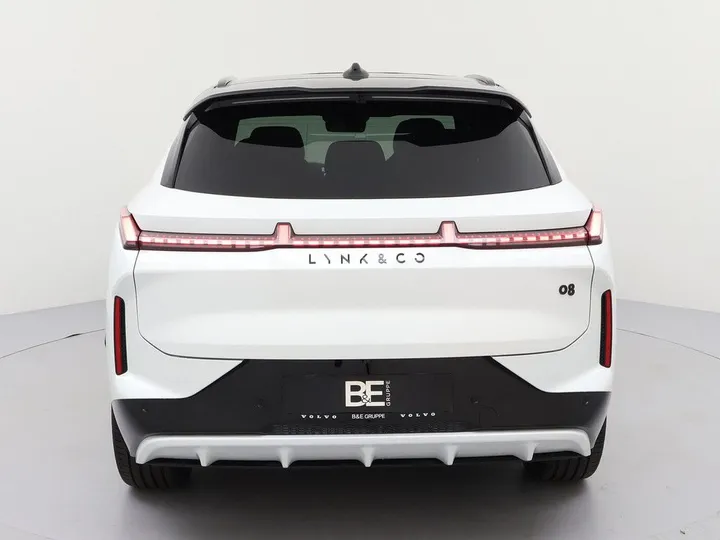 Lynk&Co 08