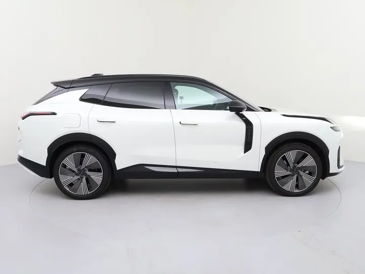 Lynk&Co 08