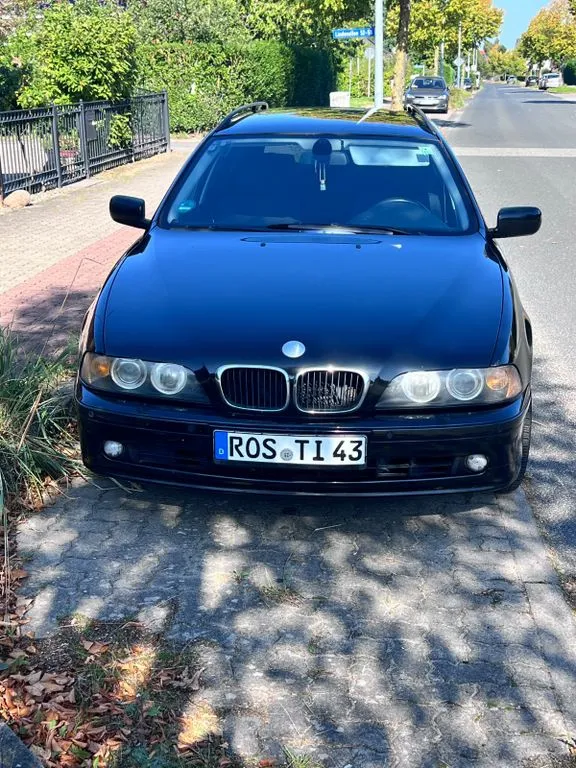 BMW 525