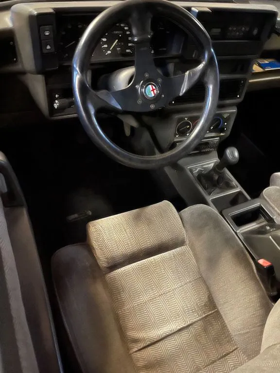 Alfa Romeo 75