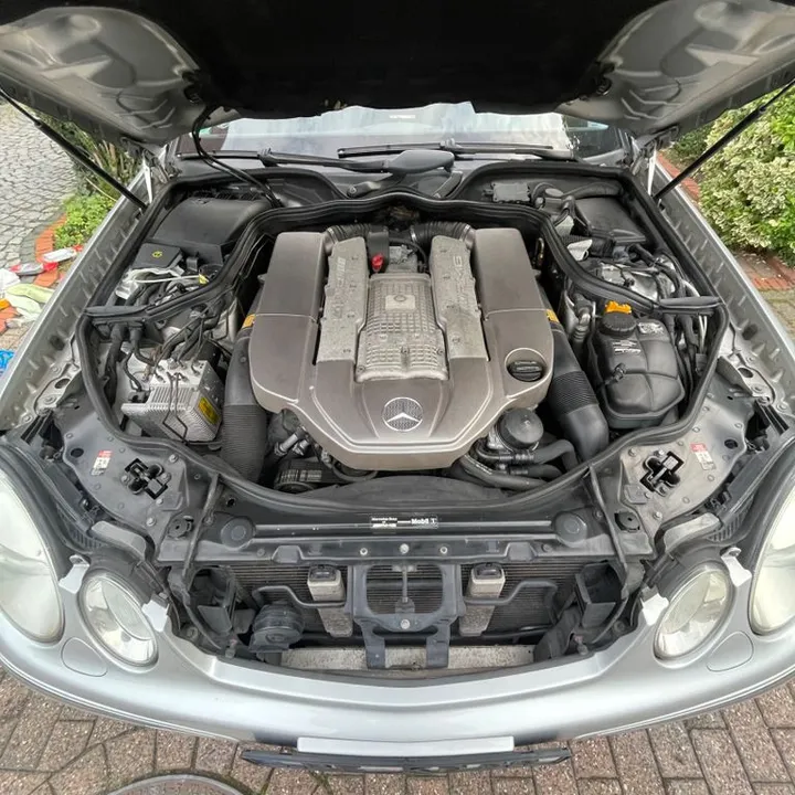 Mercedes-Benz E 55 AMG