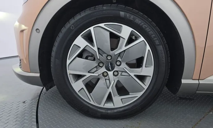 Genesis GV60