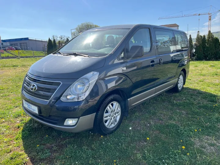 Hyundai H-1