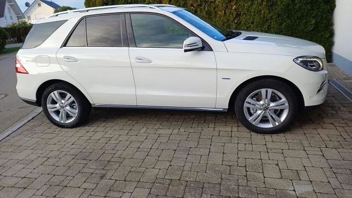 Mercedes-Benz ML 350