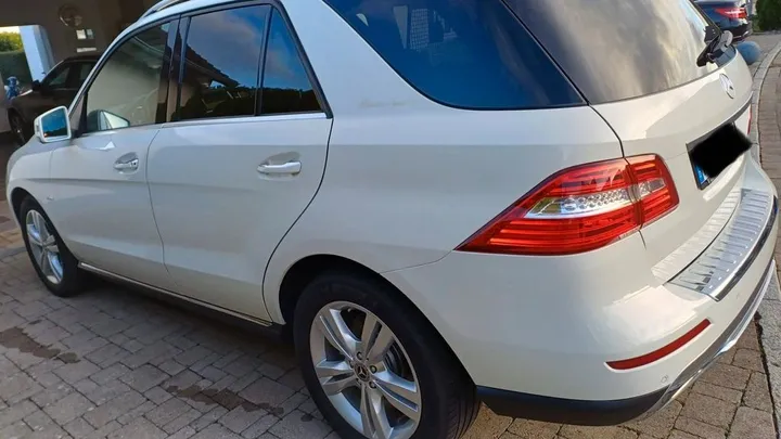 Mercedes-Benz ML 350