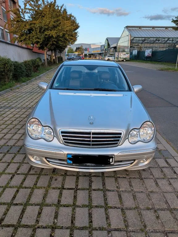 Mercedes-Benz C 200